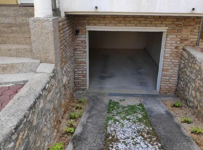 利欣思奇别墅 * 扎达尔