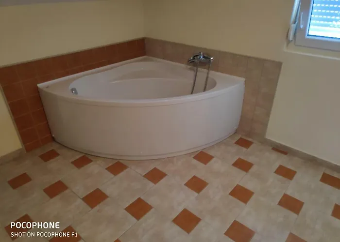 利欣思奇别墅 *