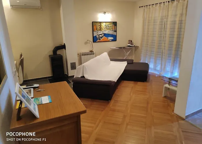 Lisinski بيت للعطل